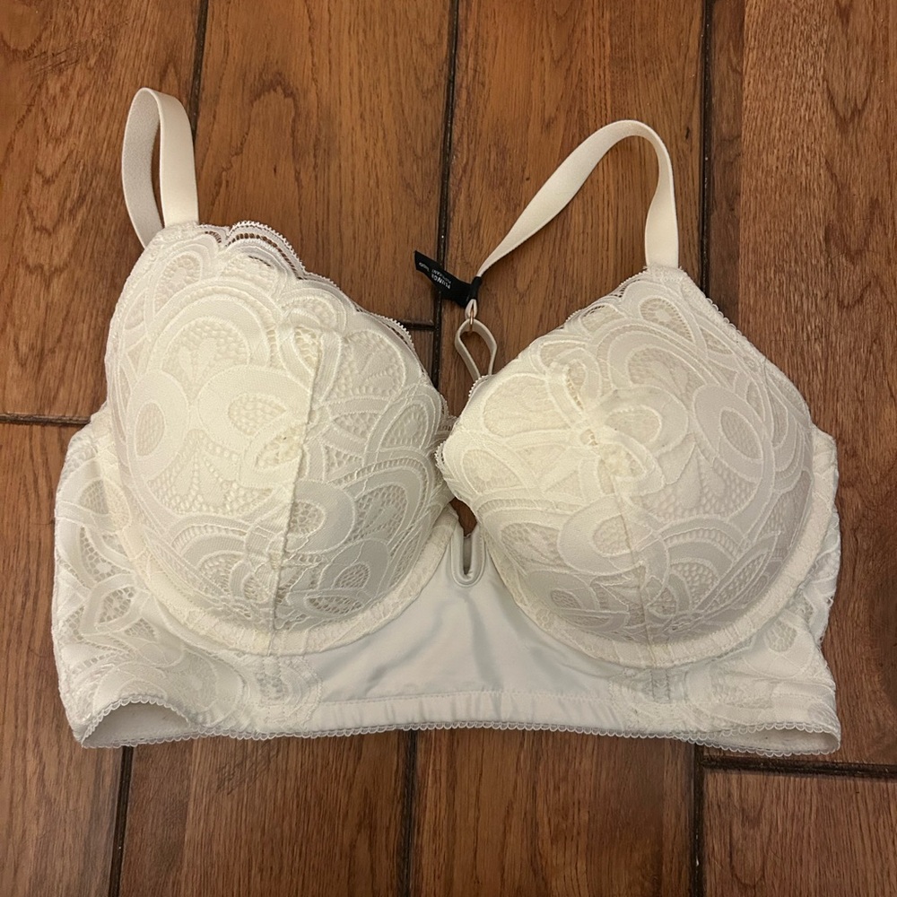 Elegant Lace Cream Bra